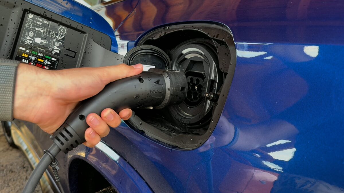 Nabíjení elektroautomobilu z vlastní fotovoltaiky