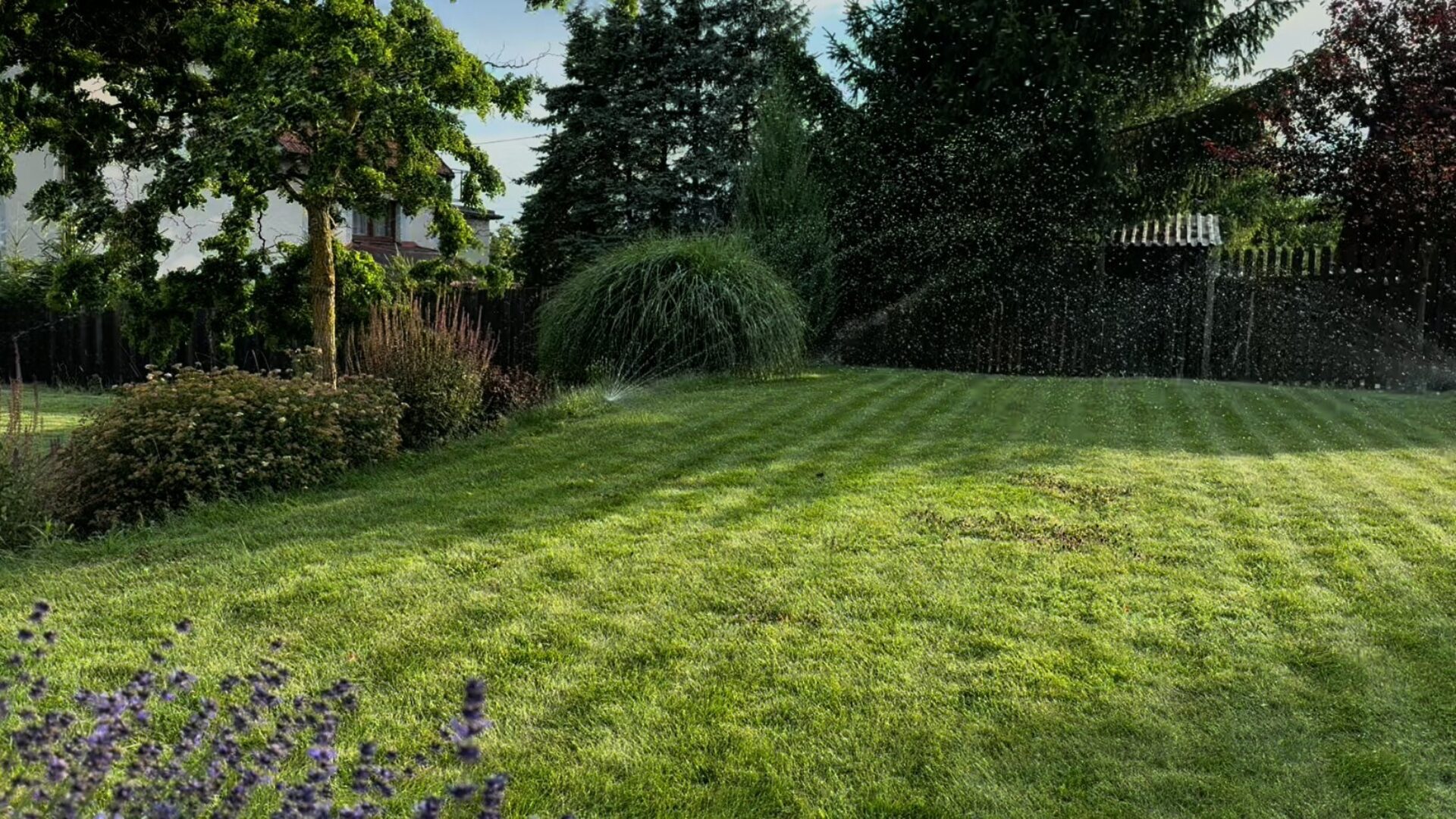 Chytré zavlažování zahrady s Loxone